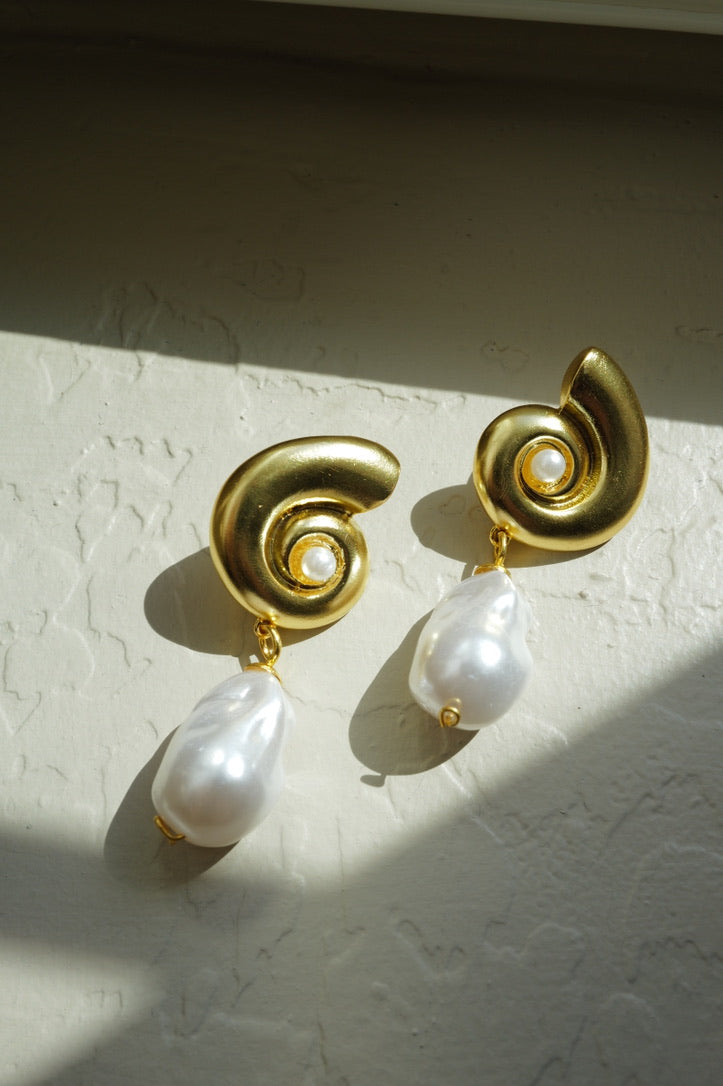 Baroque Pearl Earrings