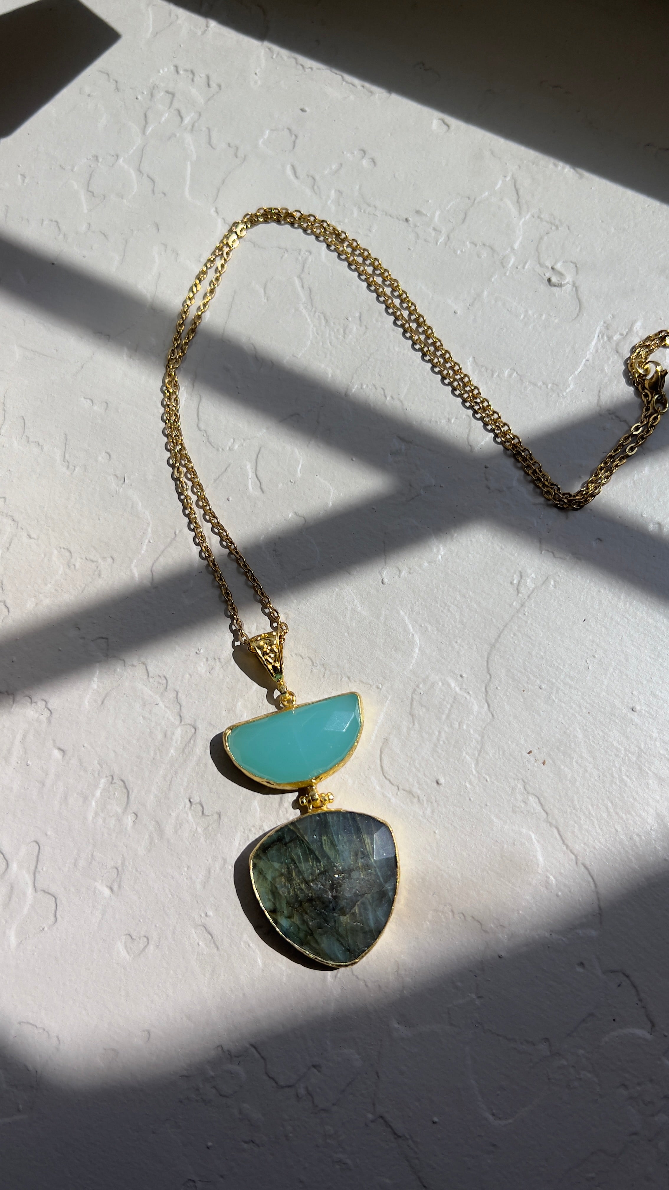 Amazonite & Labradorite Pendant Necklace – 18K Gold-Plated Silver