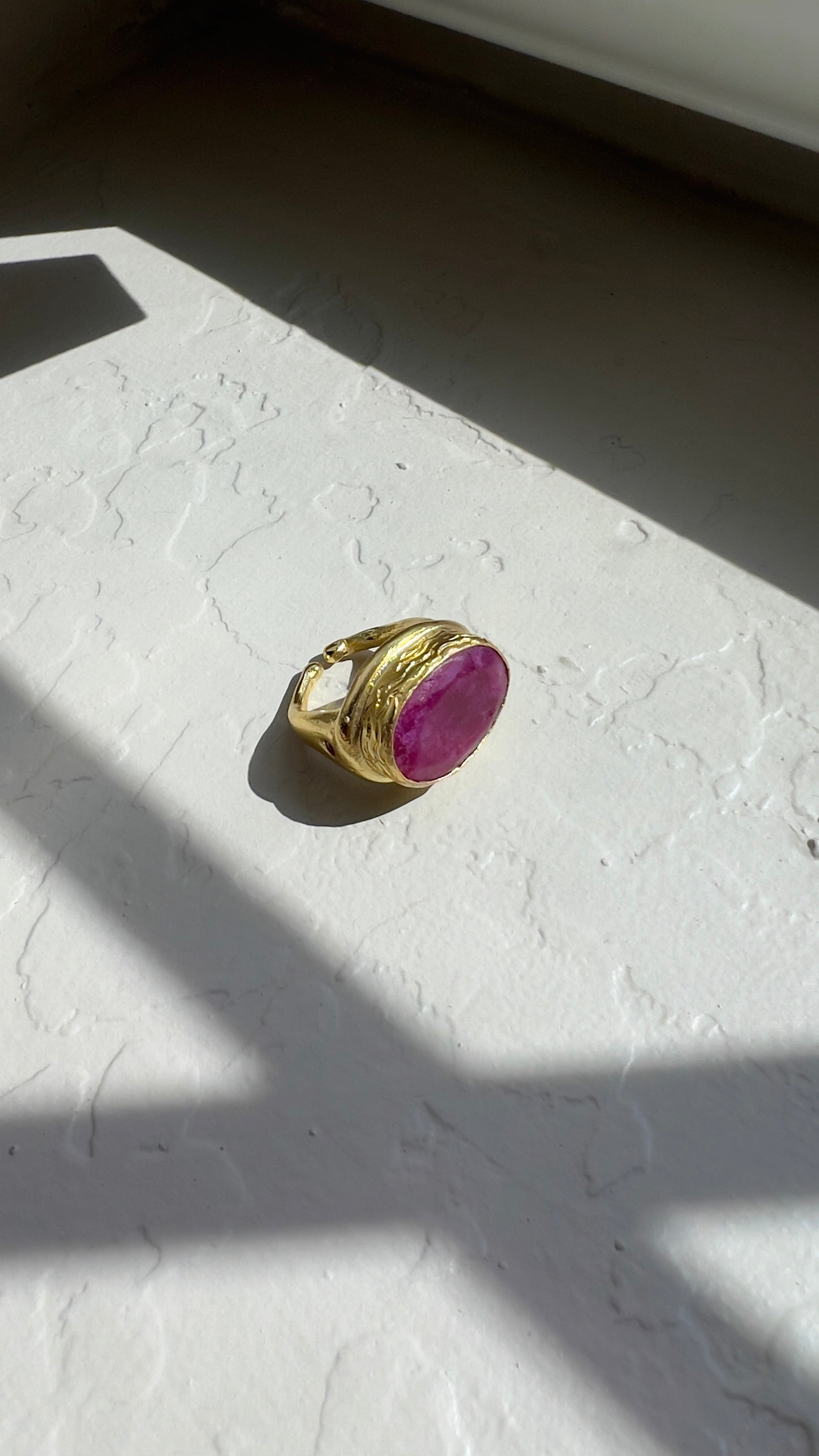 Hammered Natural Ruby Statement Ring – 18K Gold-Plated Silver