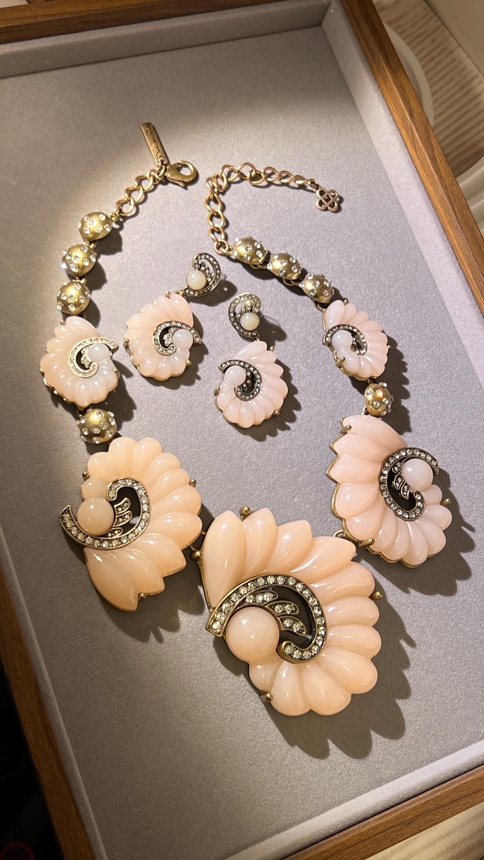 Oscar de la Renta Resin Swirl Statement Necklace Earrings Set – Couture Crystal Jewelry